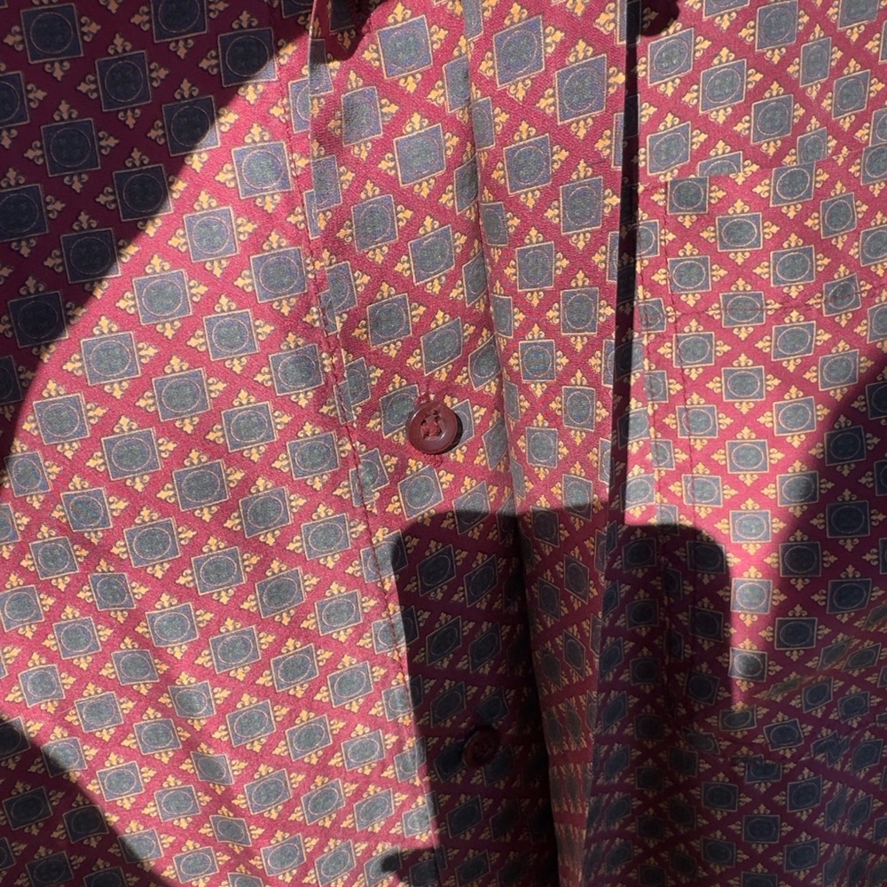 Geometric Patterned Shirt - Picture 4 of 6